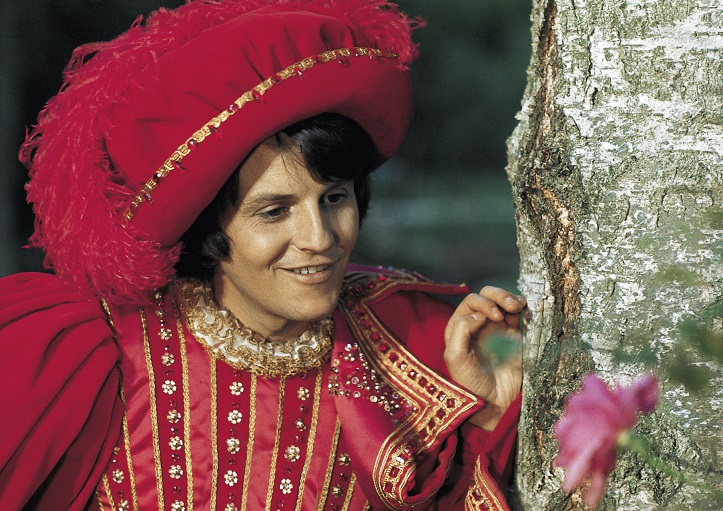 Eselshaut (1970): Der rote Prinz (Jacques Perrin) verliebt sich in die Prinzessin / © Studiocanal