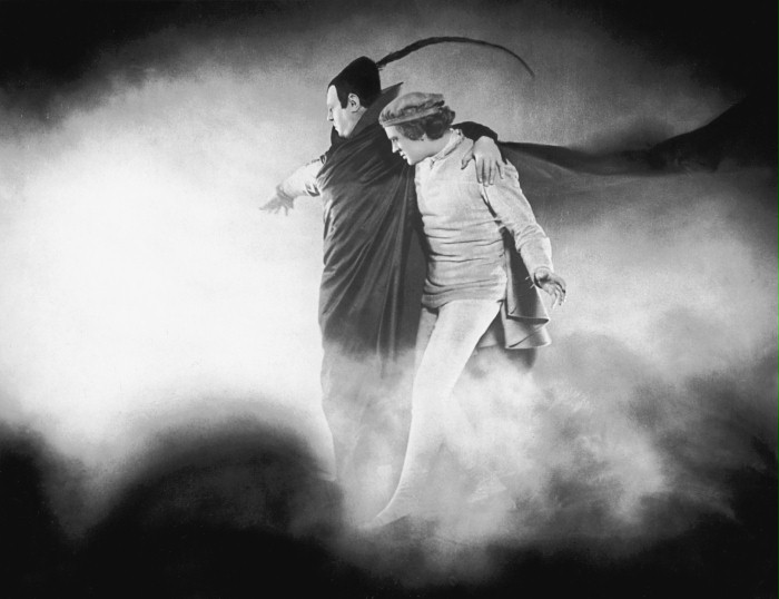 Faust – eine deutsche Volkssage (D 1926): Die jugendliche Titelfigur (Gösta Ekman, r.) mit dem bösen Mephisto (Emil Jannings) / Quelle: Deutsche Kinemathek